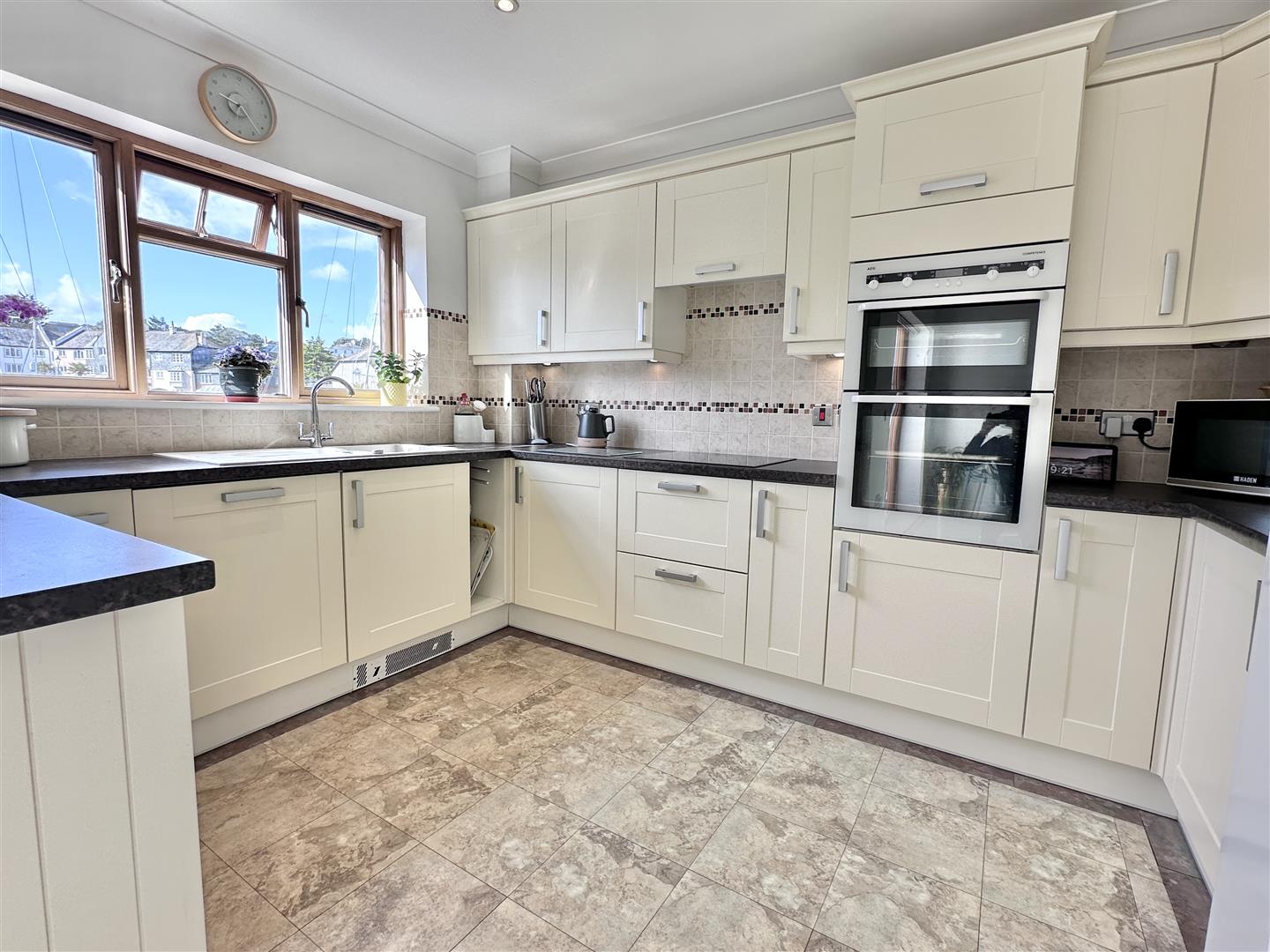 Campbeltown Way, Port Pendennis, Falmouth